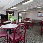 Quality Inn - White House 